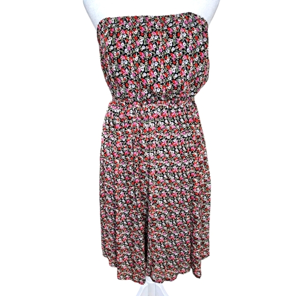 KIMCHI BLUE Ditsy Floral Strapless Sundress In Pink/red Multi. Size S - Picture 1 of 14